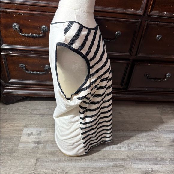 White Stag Boxy Black and White Tank Top casual summer - Picture 2 of 4